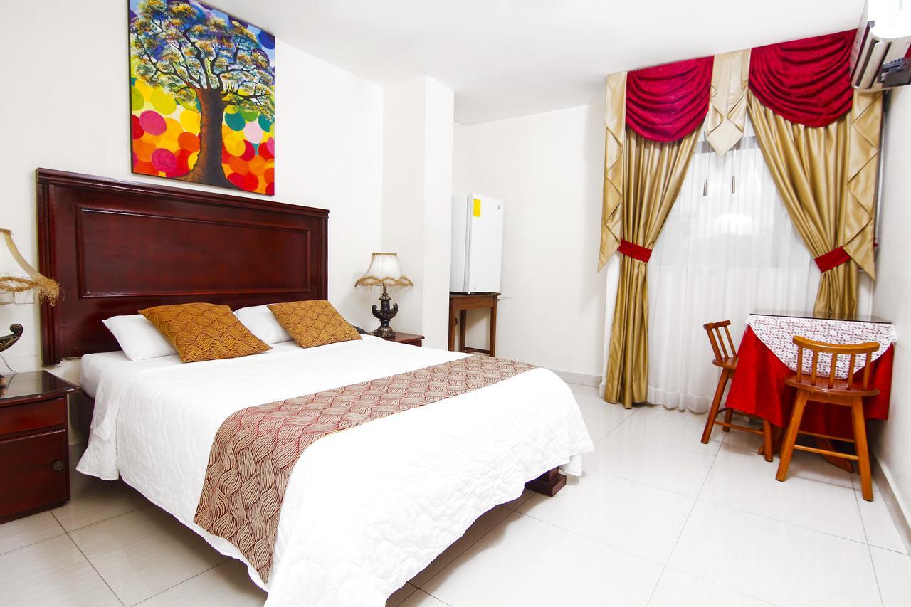 Hotel Flor De Liz Гуаякіль Екстер'єр фото