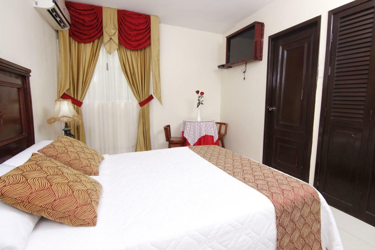 Hotel Flor De Liz Гуаякіль Екстер'єр фото